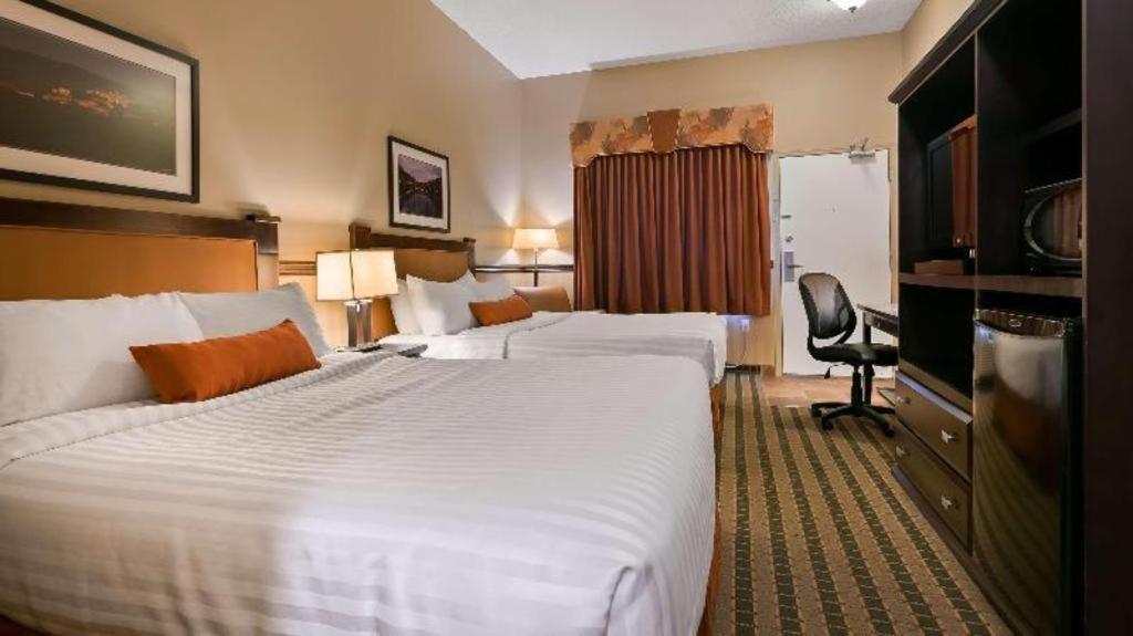 Best Western Diamond Inn Three Hills Extérieur photo